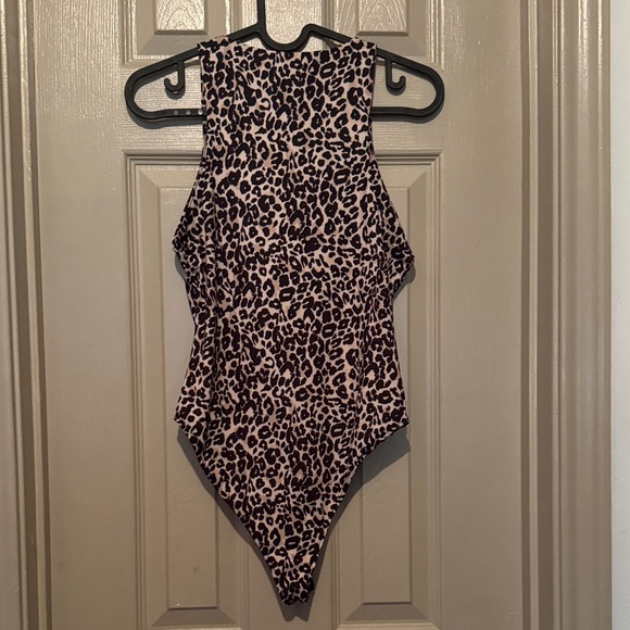 Leopard Print bodysuit - Picture 3 of 3
